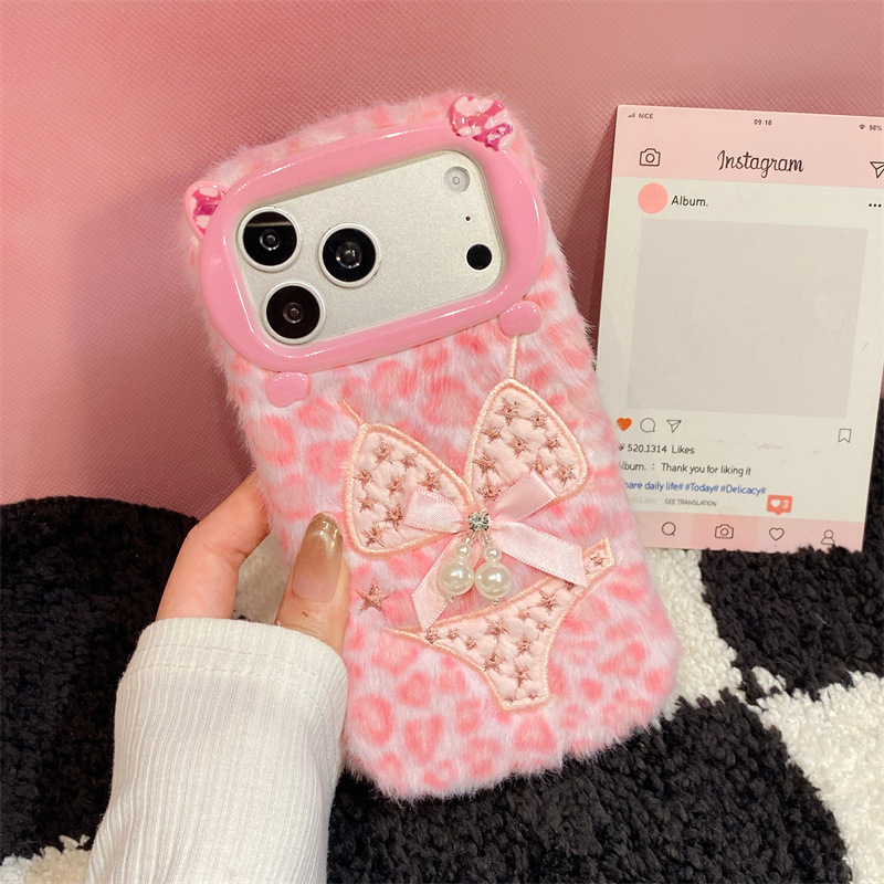 Чехол-накладка Pearl Bikini De – обзор и цена Apple Iphone 15